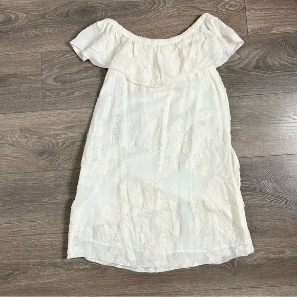 Aritzia Wilfred Neuchatel Mini Dress Floral Applique Off The Shoulders Lace - Picture 5 of 9